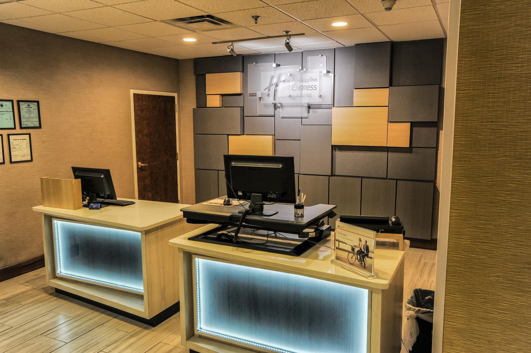 Holiday Inn Express Hotel & Suites Pell City Bagian luar foto
