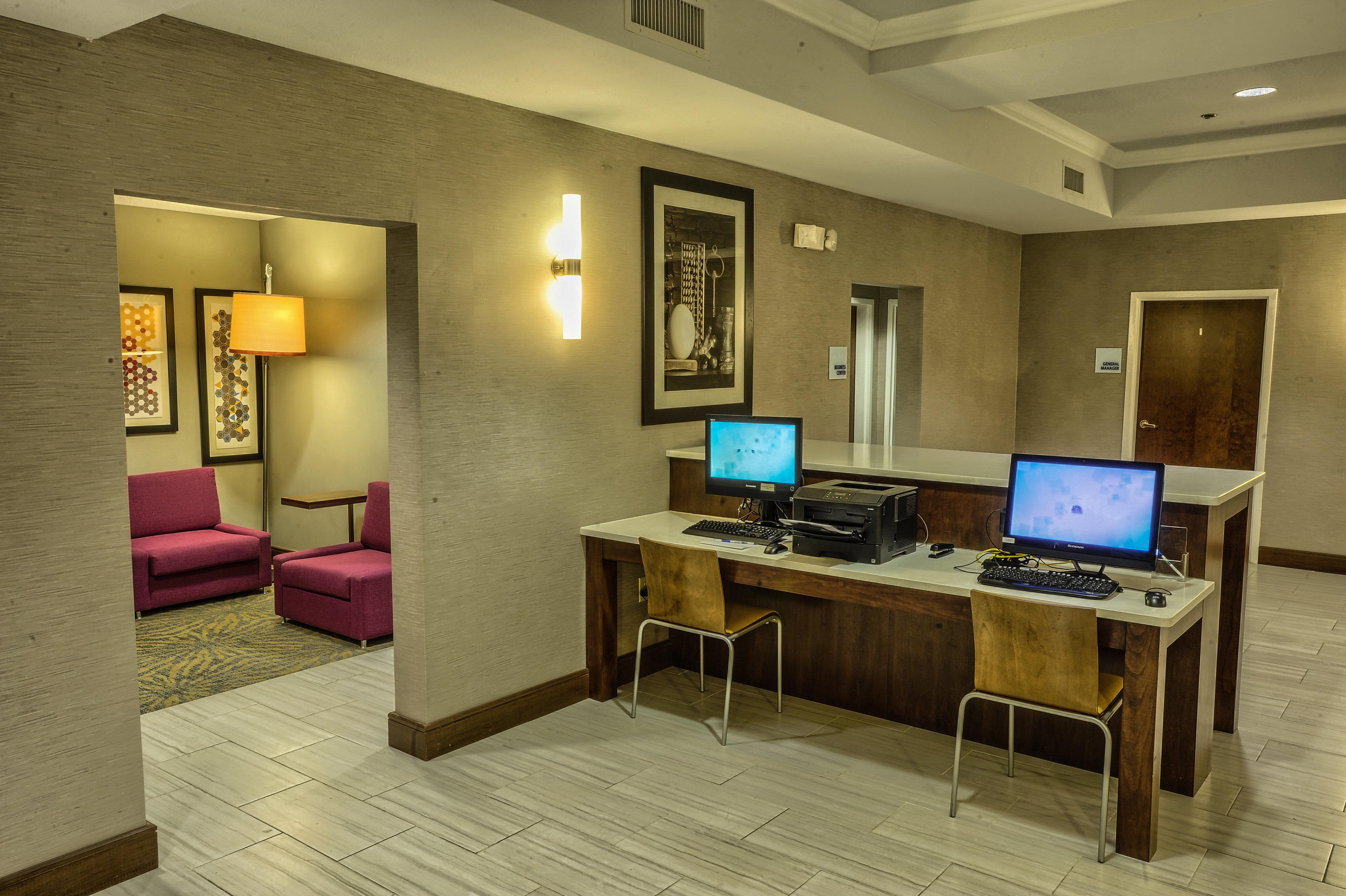 Holiday Inn Express Hotel & Suites Pell City Bagian luar foto