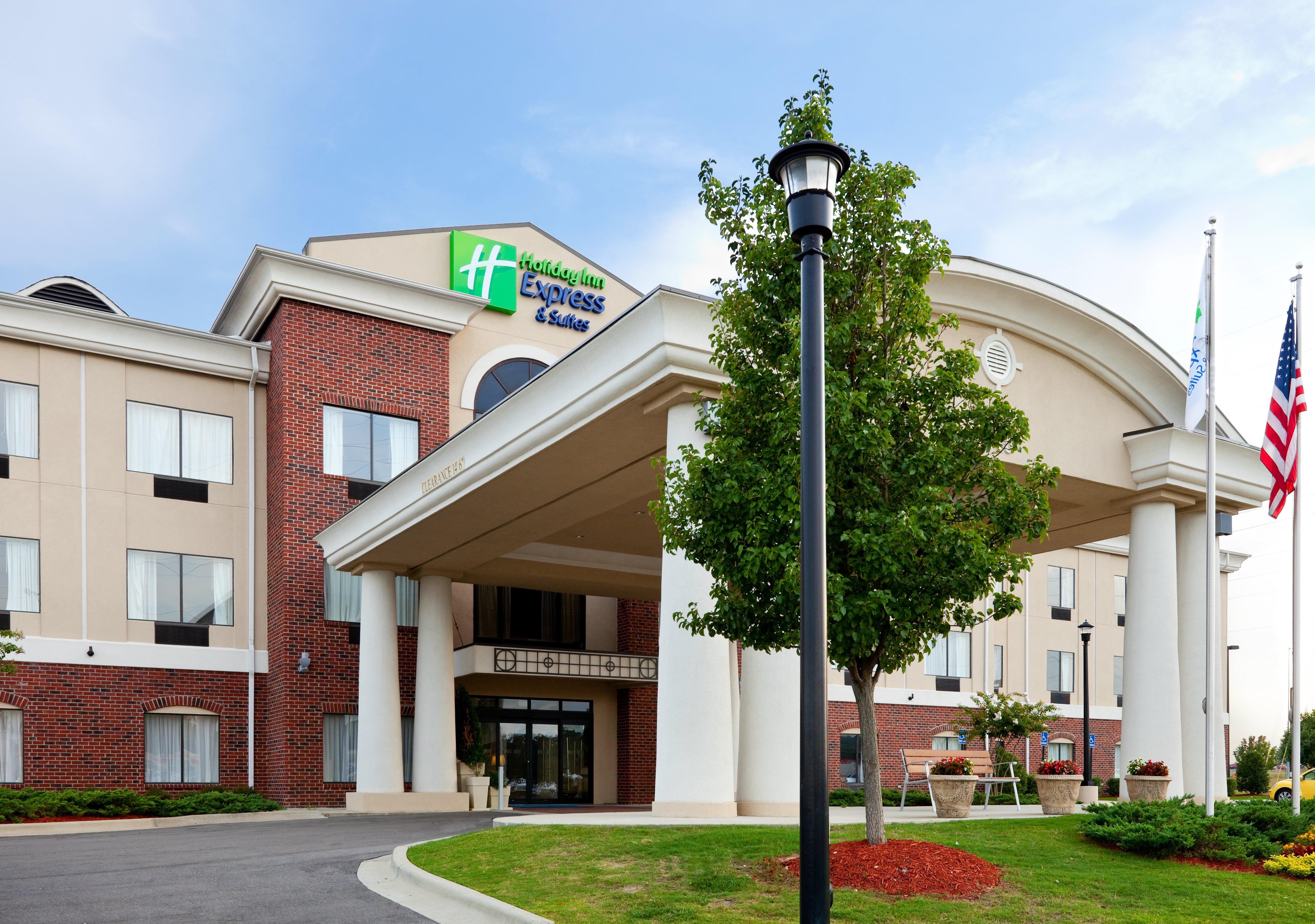 Holiday Inn Express Hotel & Suites Pell City Bagian luar foto